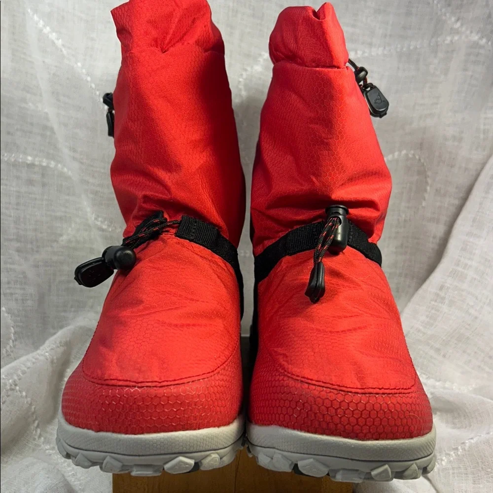 NWOT Baffin warm puff winter boot
